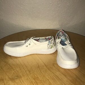 Bob’s Lace Up Loafers Size 6